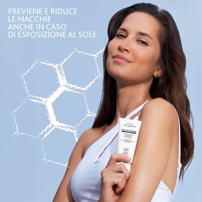 Esthederm Photo Reverse Invisible الحل المثالي للبقع الداكنة والحماية من  لشمس